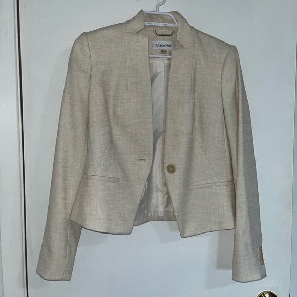 Calvin Klein Beige Cream Blazer- size 2 XS - Picture 2 of 6